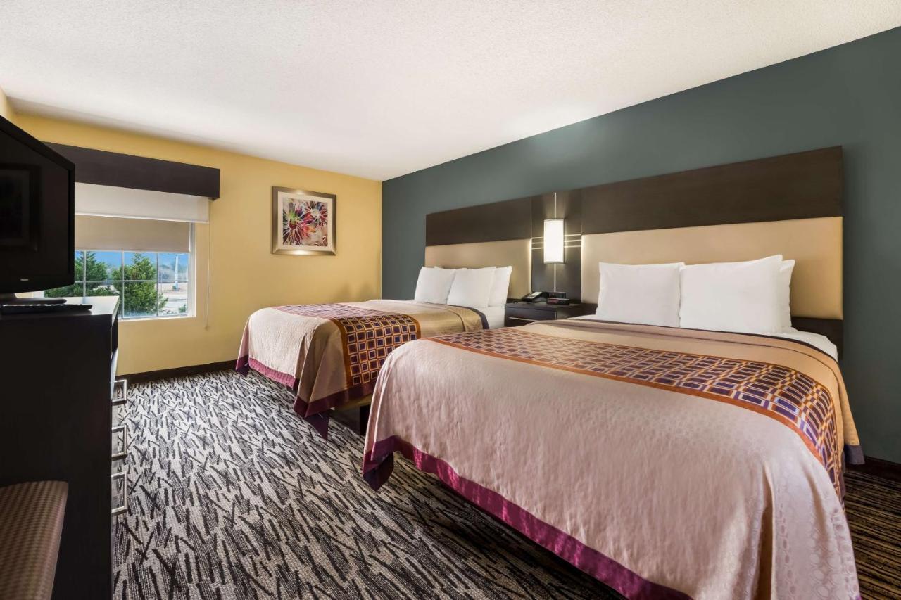 Best Western Bradbury Inn & Suites Perry Esterno foto