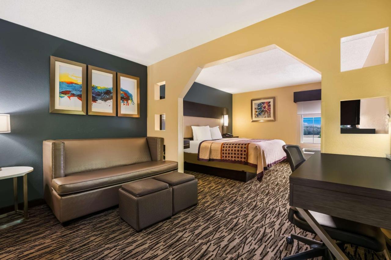Best Western Bradbury Inn & Suites Perry Esterno foto