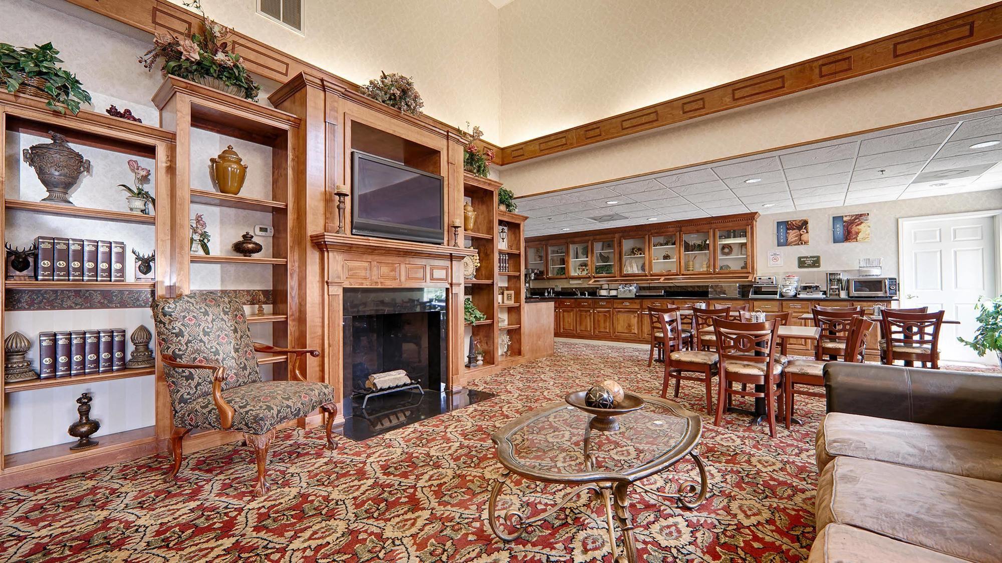 Best Western Bradbury Inn & Suites Perry Esterno foto