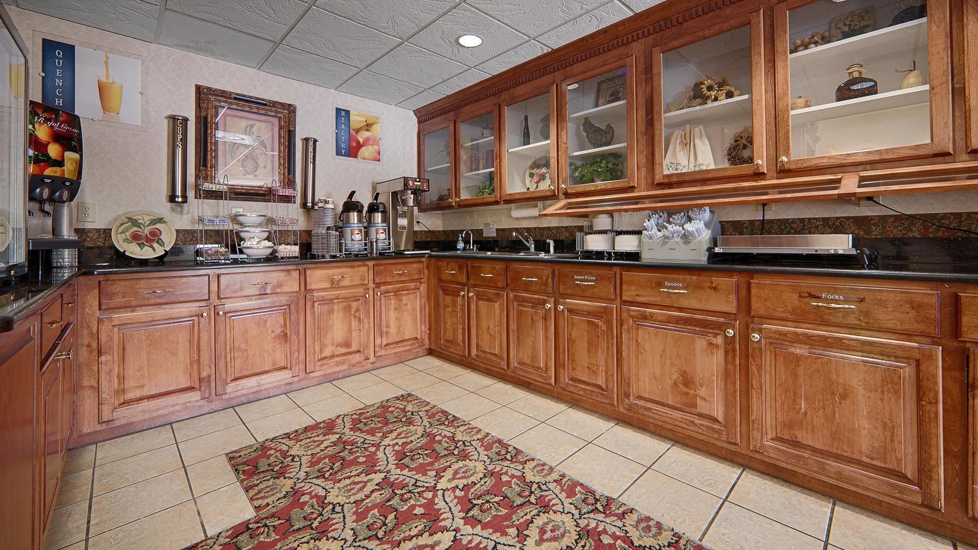 Best Western Bradbury Inn & Suites Perry Esterno foto